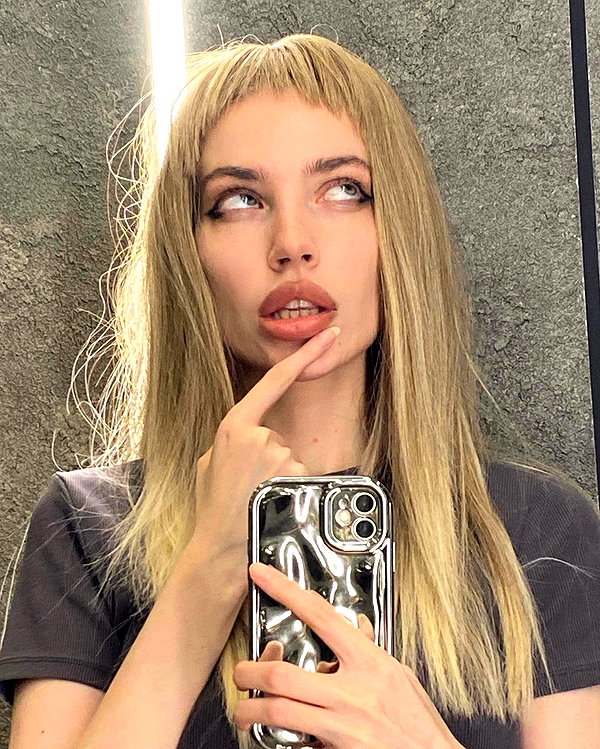 alien.hanna instagram image archive image