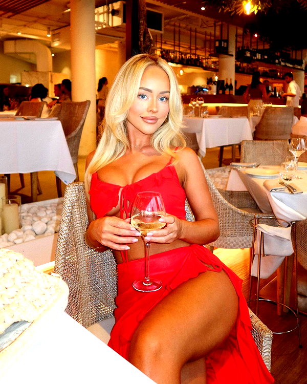 allieauton instagram image archive image