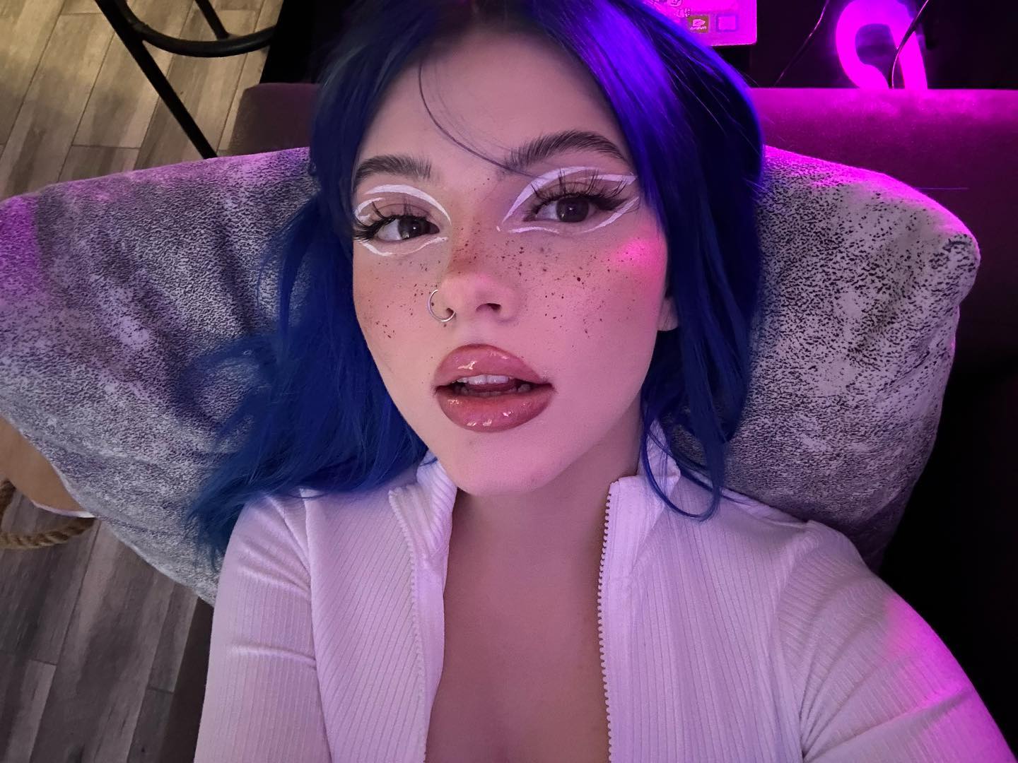 annfigmax instagram image archive image