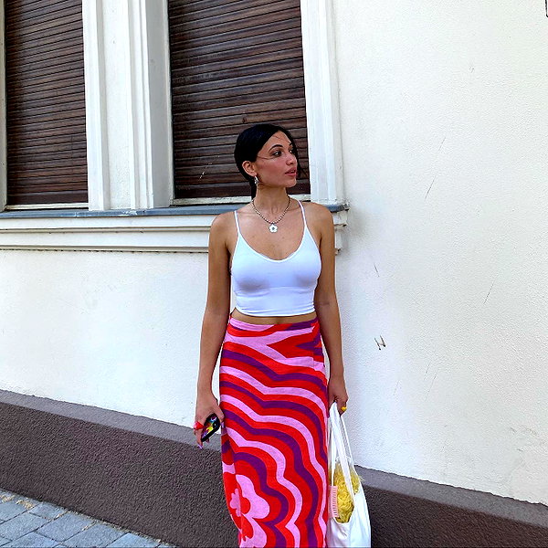 romi_henenson instagram image archive image