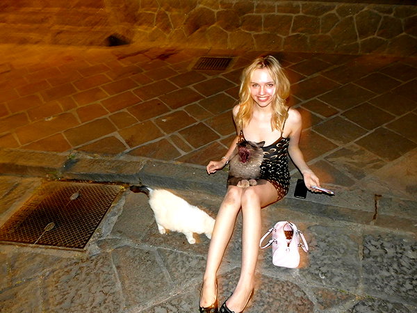 leni.bahr instagram image archive image