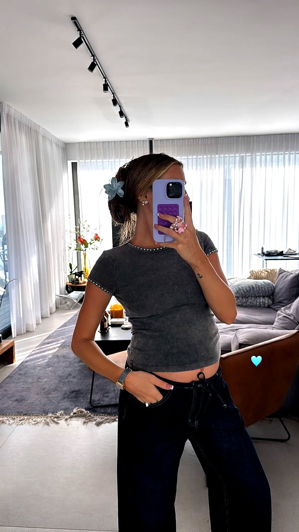 annezivi instagram image archive image