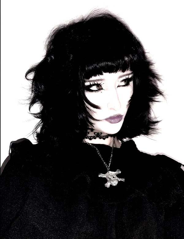Archived image from @kk3tr1n4 on Instagram