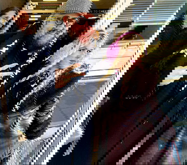 ormosheee ormosheee archive image