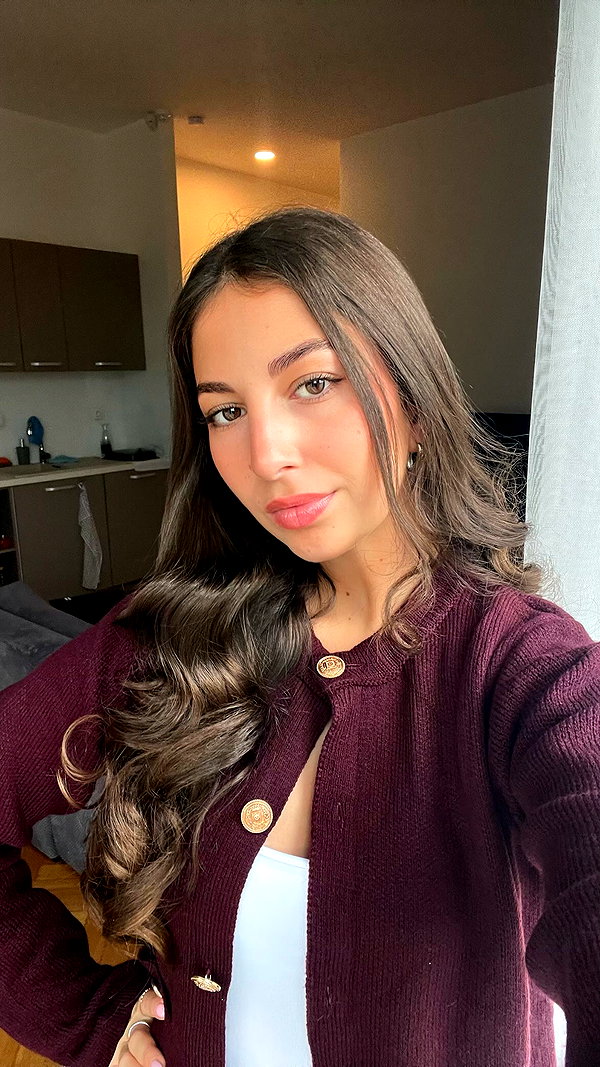 viki_dominev instagram image archive image
