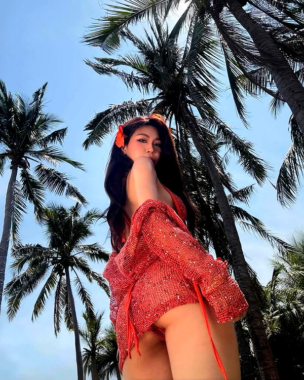 lyhythuedoxinh instagram image archive image
