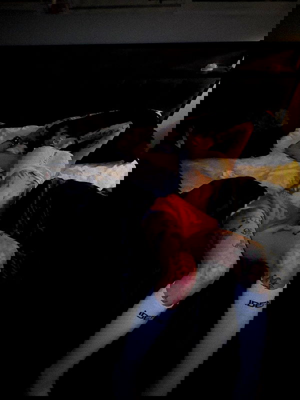 zommmbri zommmbri archive image