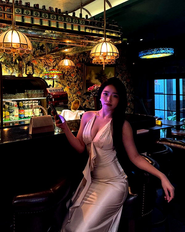 lyhythuedoxinh instagram image archive image