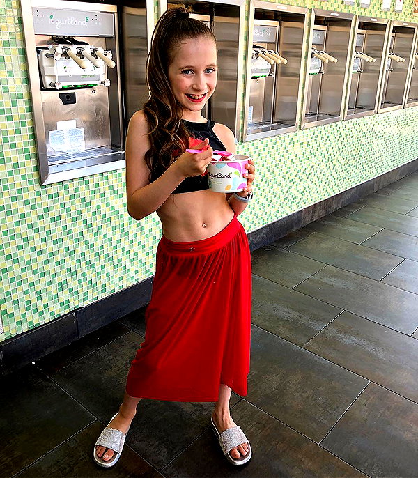 ellianawalmsley instagram image archive image