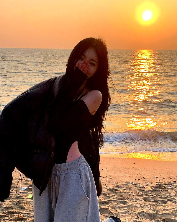 daxbin instagram image archive image