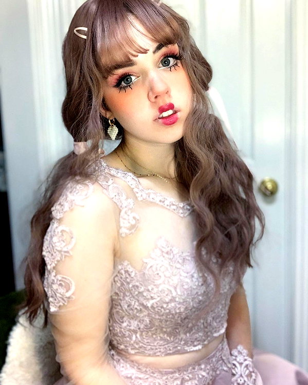 yeahimcaroline instagram image archive image