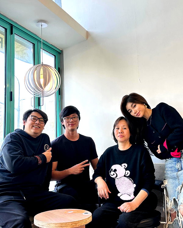 kelseydopegal instagram image archive image