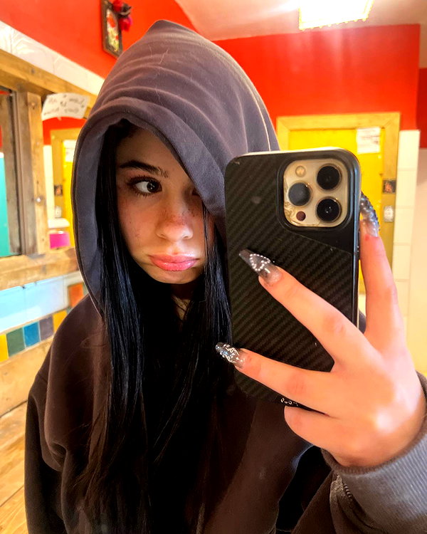 evasela__ instagram image archive image