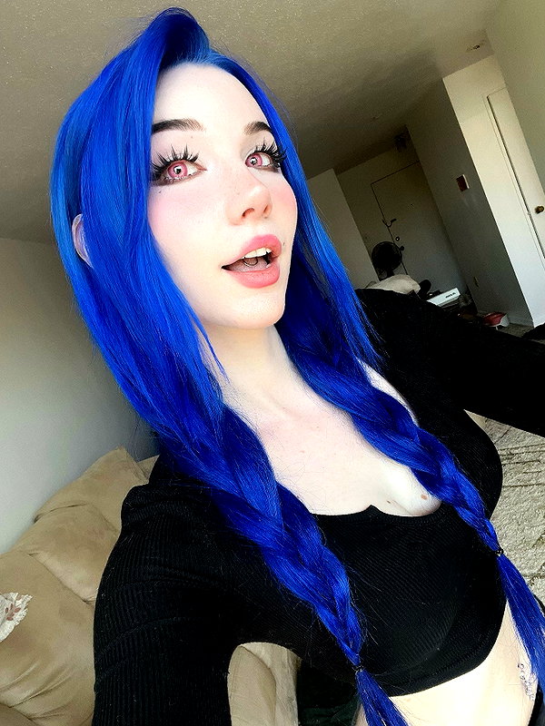 danielle.mercedie instagram image archive image