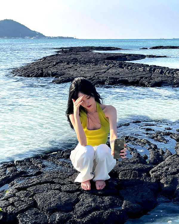 daxbin instagram image archive image