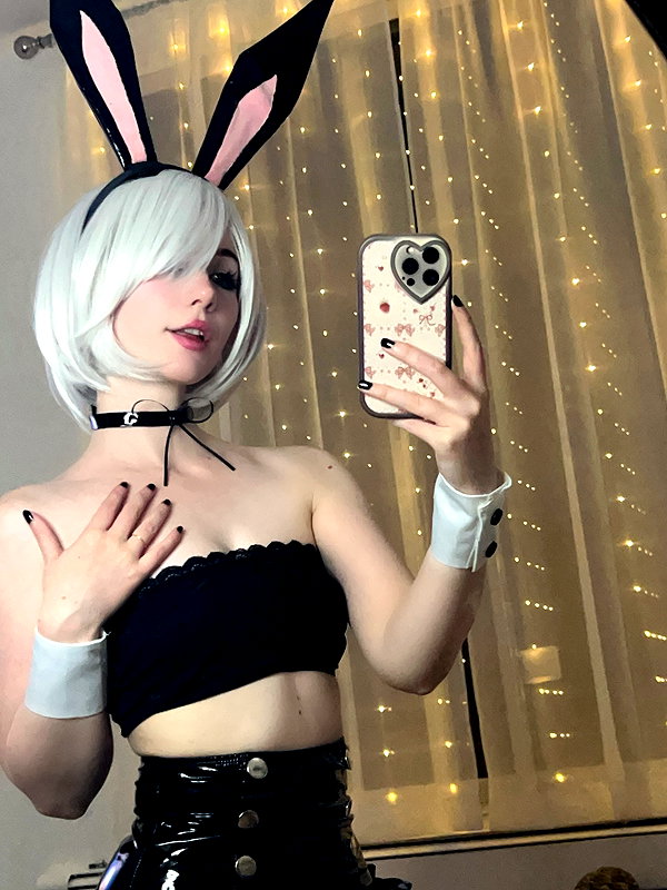 danielle.mercedie instagram image archive image