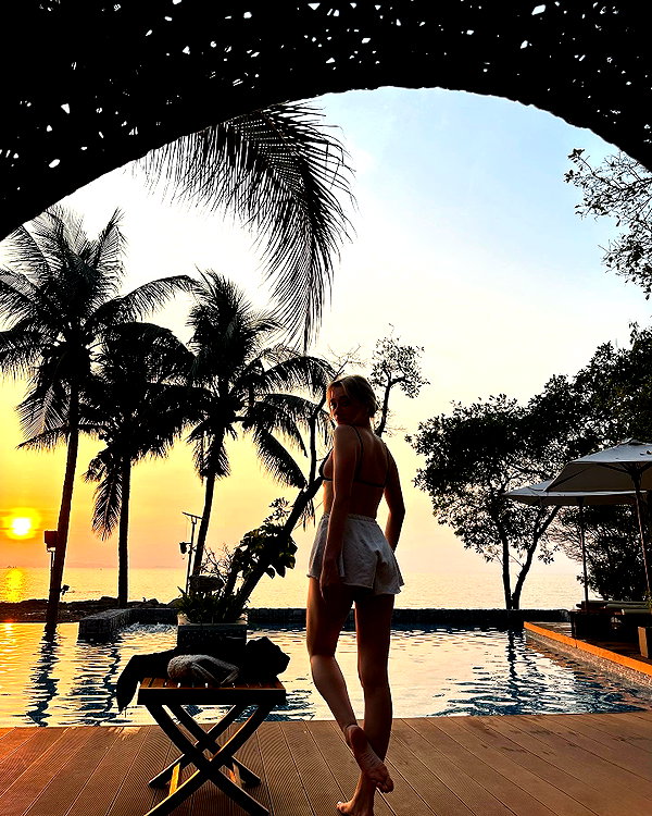 avestanova instagram image archive image