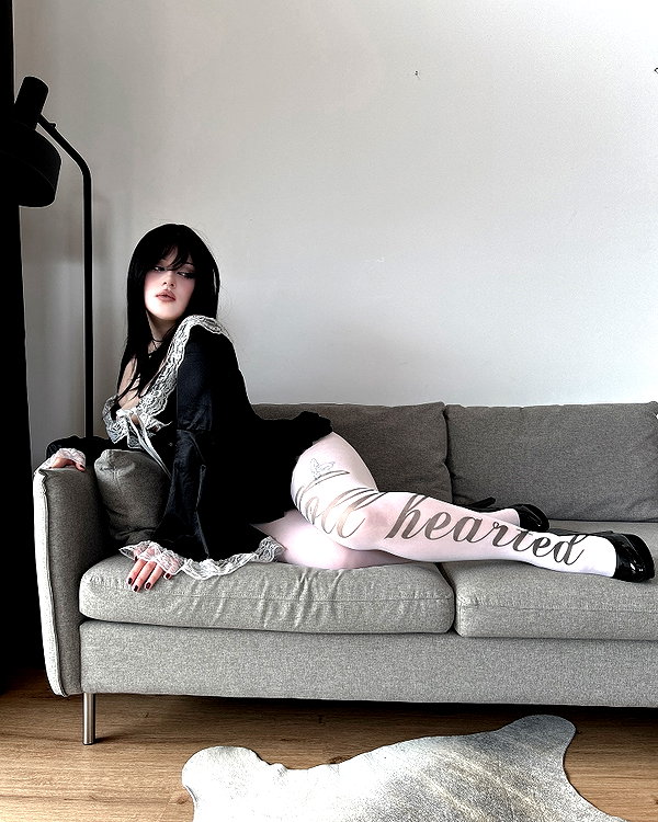 andasrose instagram image archive image