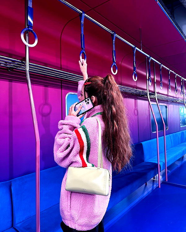 dear.zia instagram image archive image