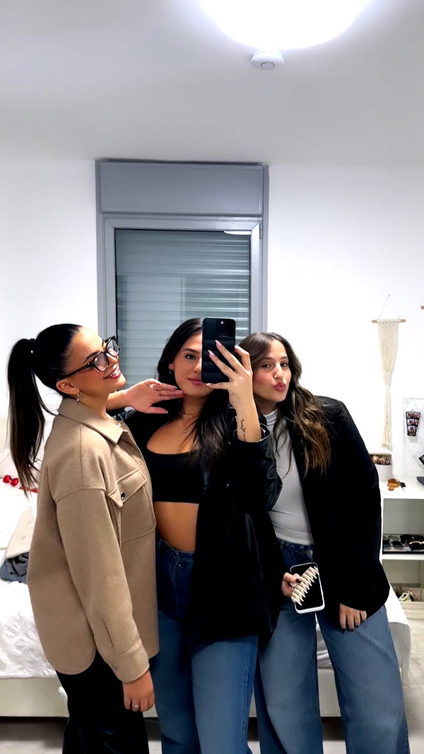 koralsarosi_ archive image