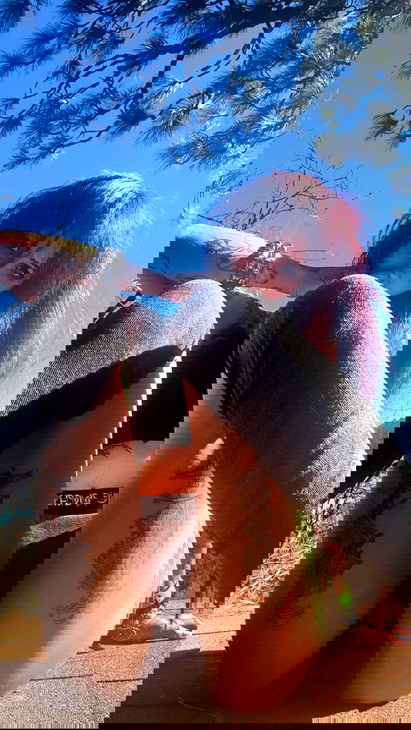 zommmbri zommmbri archive image