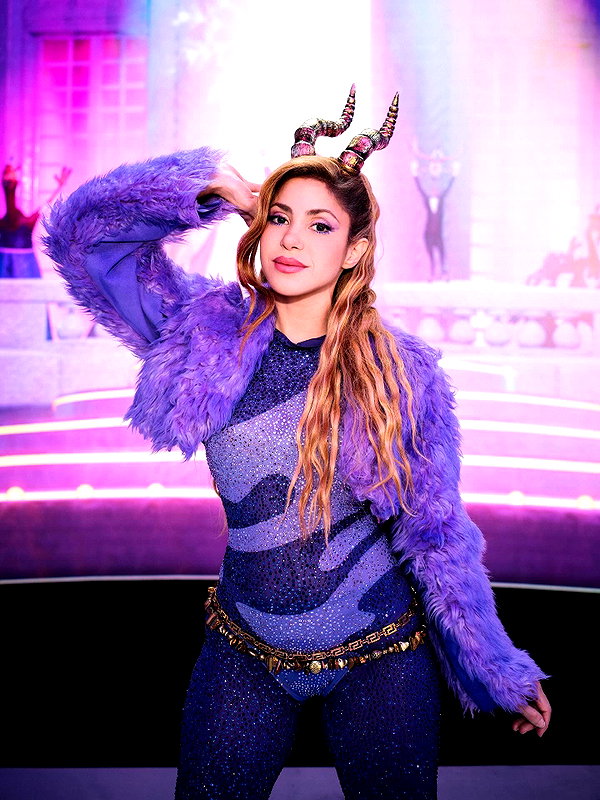 shakira instagram image archive image