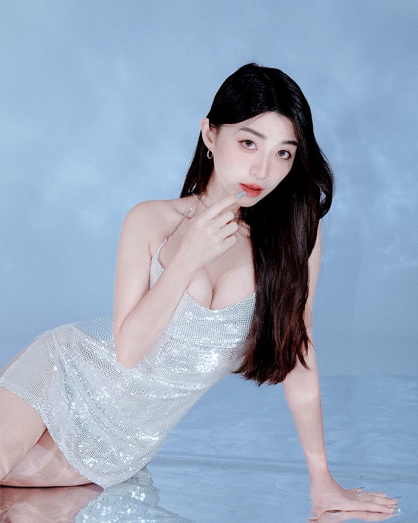 hzycni instagram image archive image