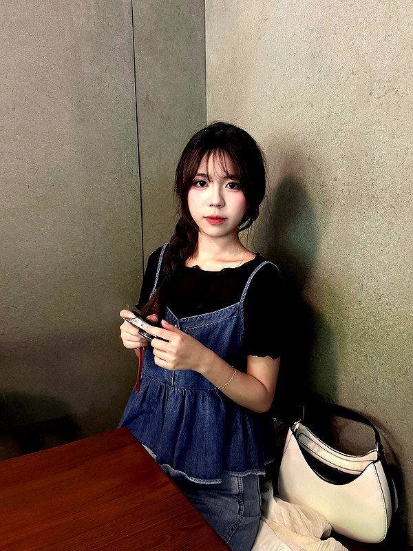 2.hui__ archive image