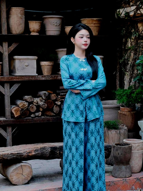 lyhythuedoxinh instagram image archive image