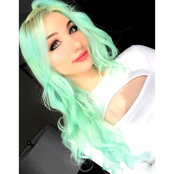 danielle.mercedie instagram image archive image