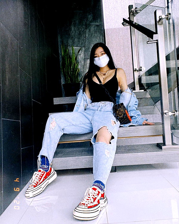 emily.ghoul instagram image archive image