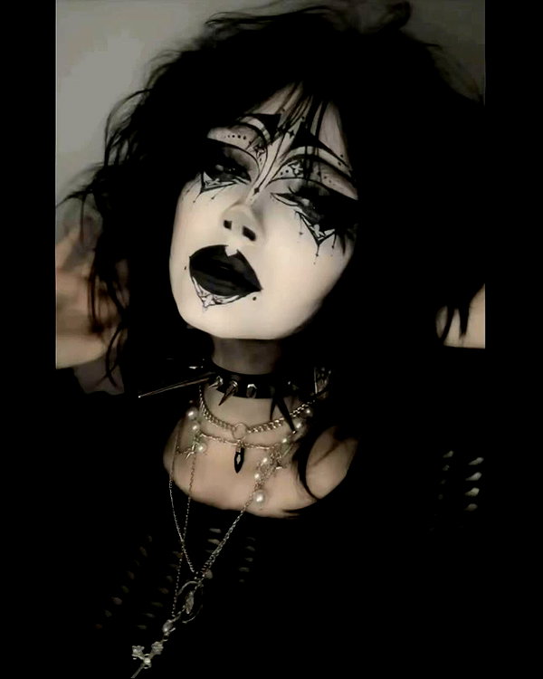 darkblueyoshii instagram image archive image