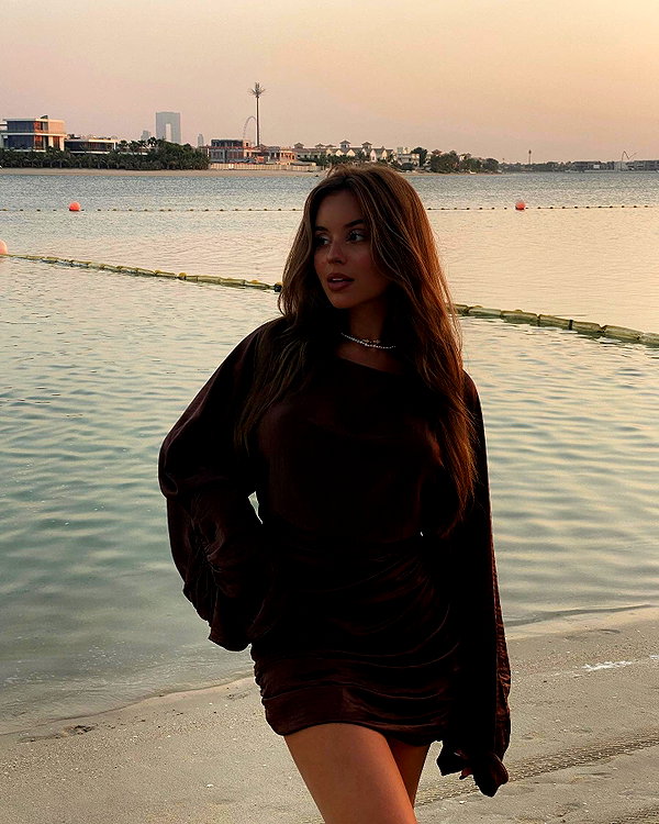 zoeliss instagram image archive image