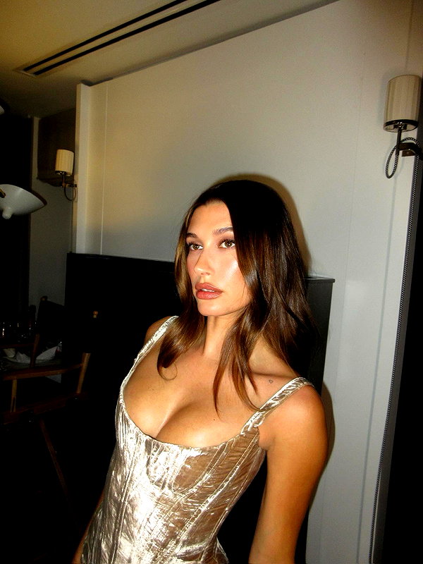 haileybieber instagram image archive image