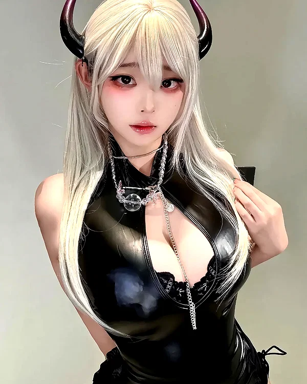 yingyinng_ instagram image archive image