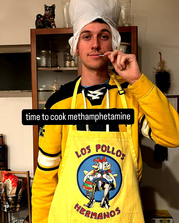 Archived image from @wenevergetyounger on Instagram