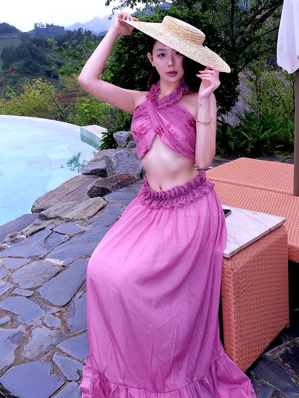 lyhythuedoxinh instagram image archive image