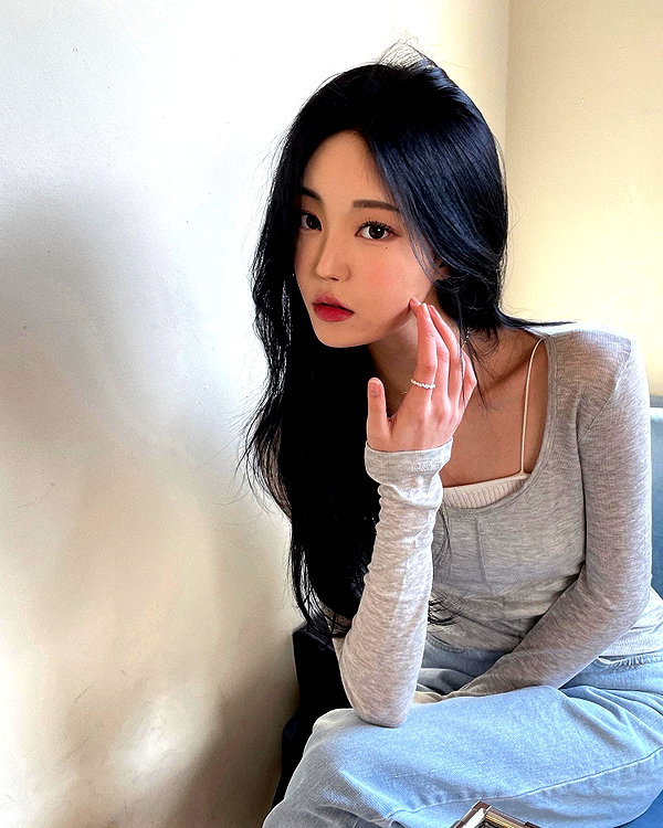 daxbin instagram image archive image