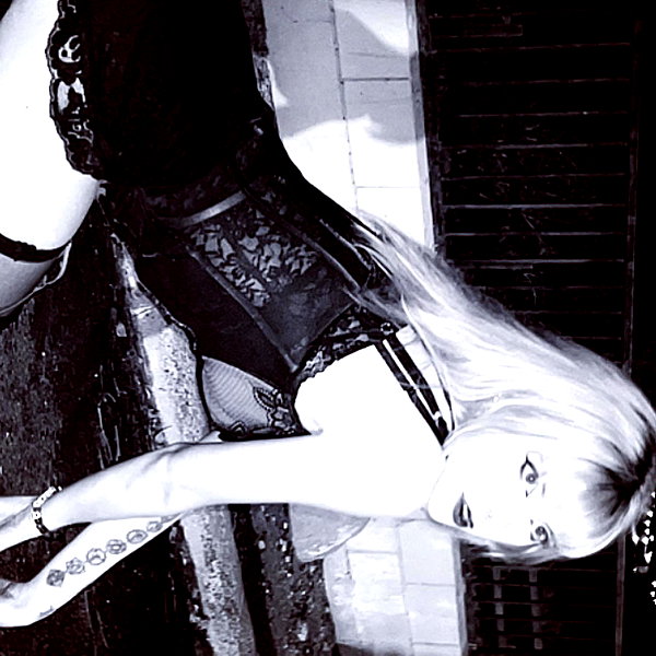 haileylayfield instagram image archive image