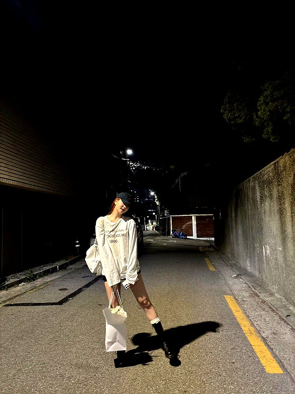 hhh.e_c.v instagram image archive image