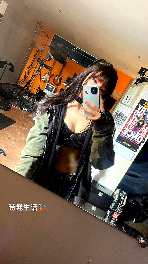 fuckinncutee fuckinncutee archive image