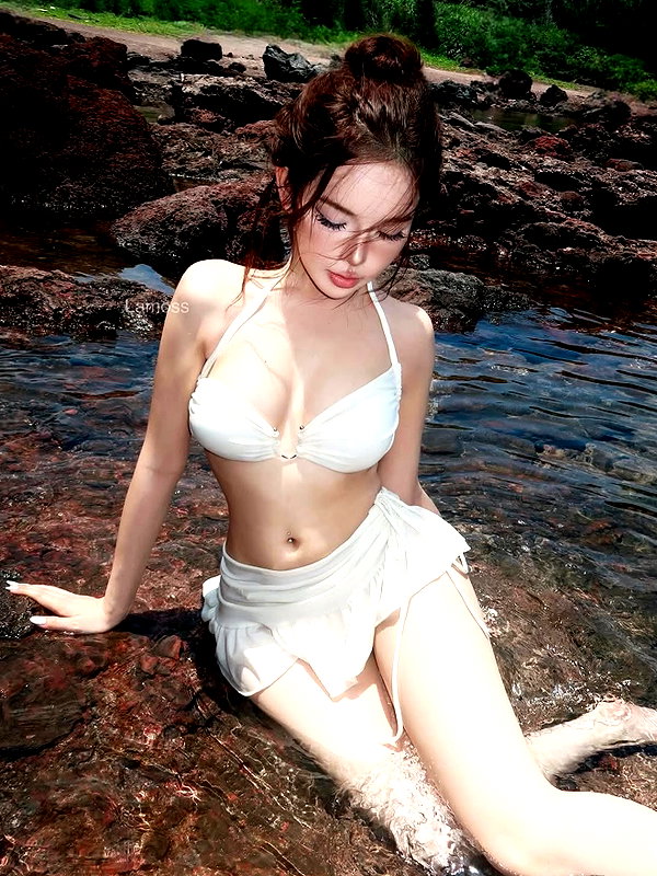 lyhythuedoxinh instagram image archive image