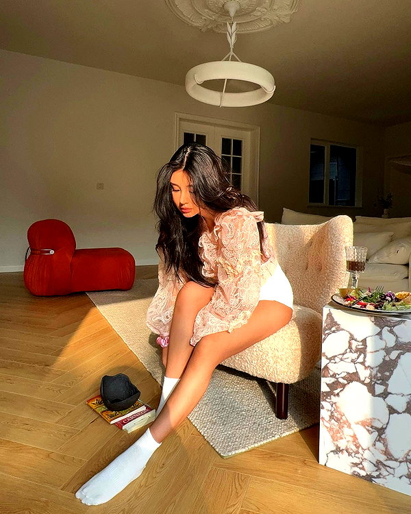 ll.lu1s instagram image archive image