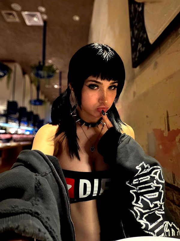 nicoleponyxo instagram image archive image