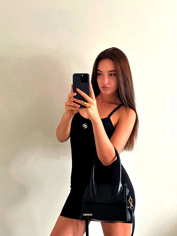 veroni22ka instagram image archive image
