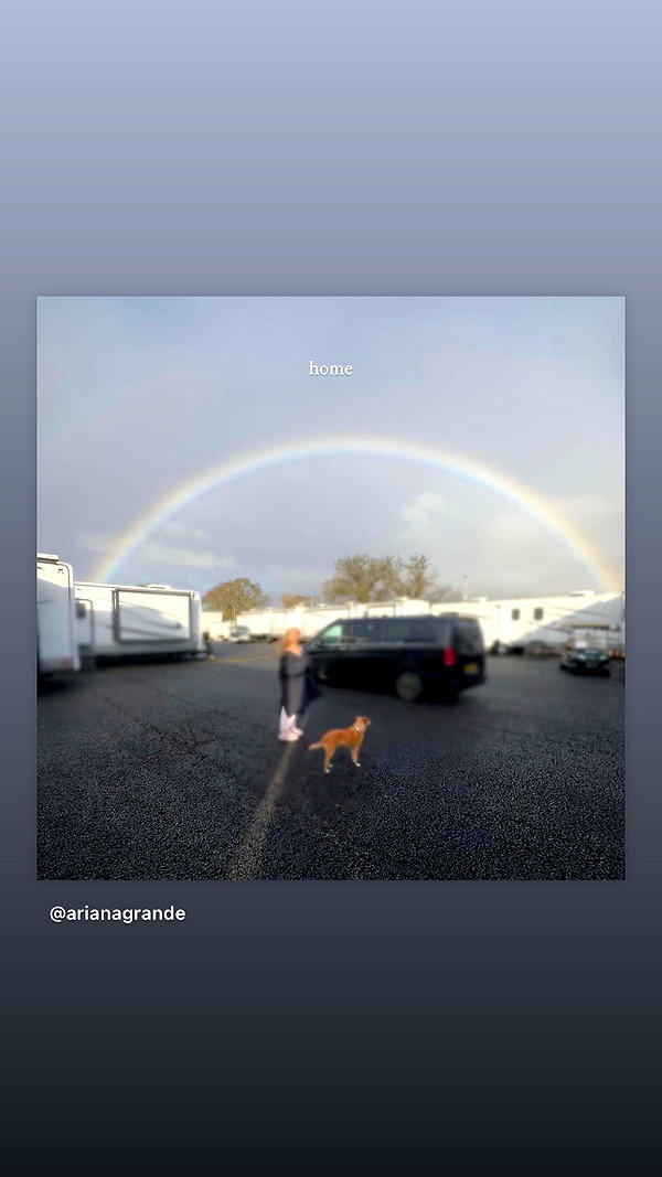 arianagrande instagram image archive image