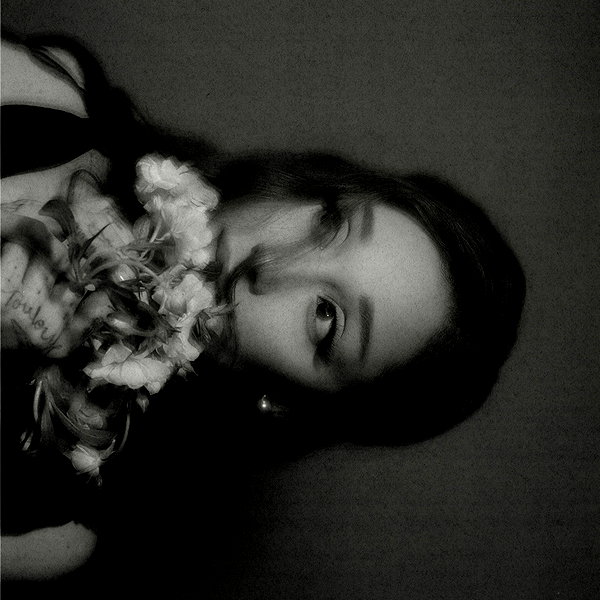 arianagrande instagram image archive image