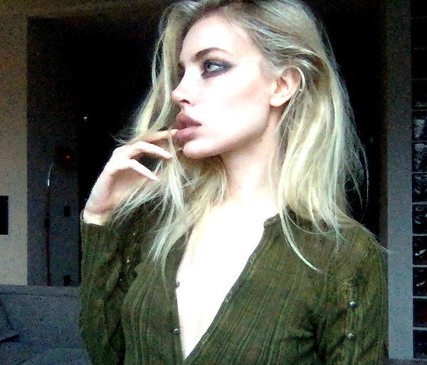 anya4everr instagram image archive image