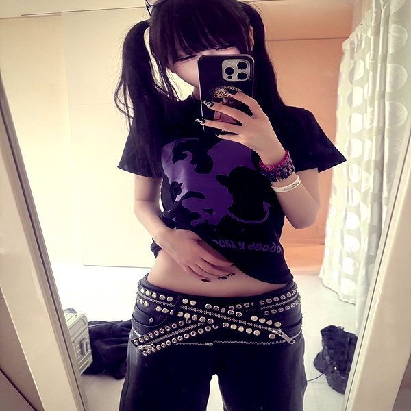 9unxx7 instagram image archive image