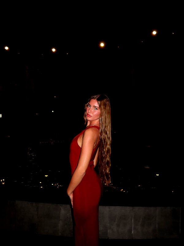daniella_zeldis instagram image archive image
